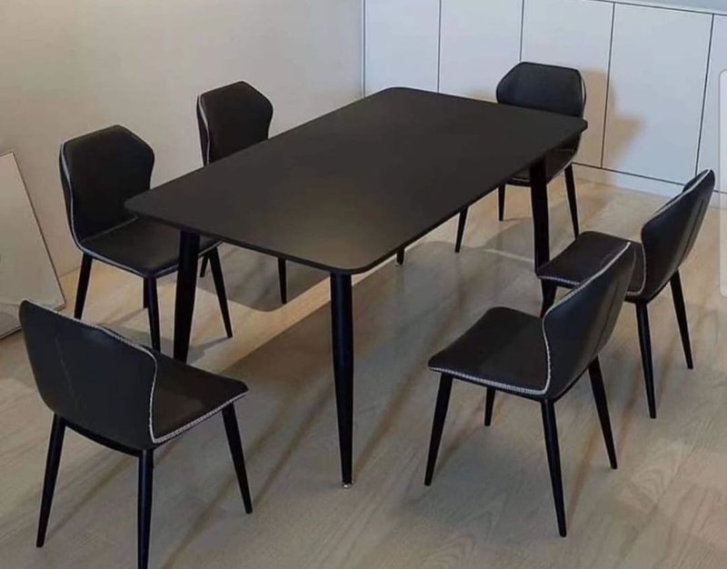 Everyday Classic Dining Table for Comfortable Meals and Well-Styled Spaces