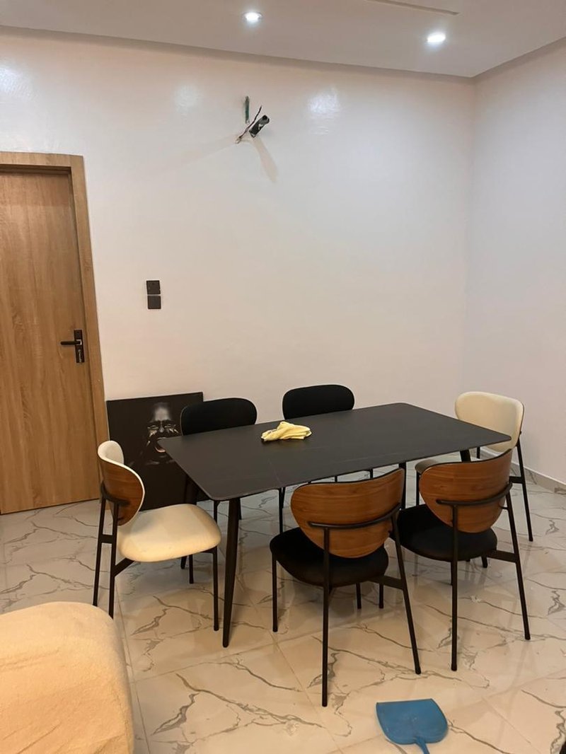 Stylish Everyday Dining Table for Family Meals and Comfortable Gatherings